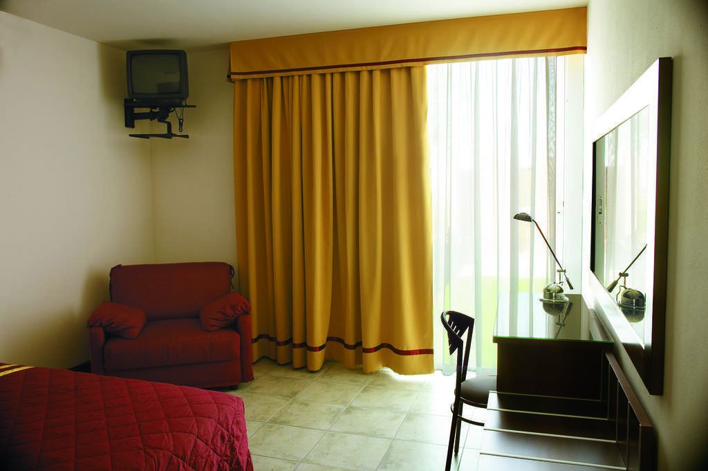 La Corte Albergo Meublé Bagnolo San Vito Zimmer foto
